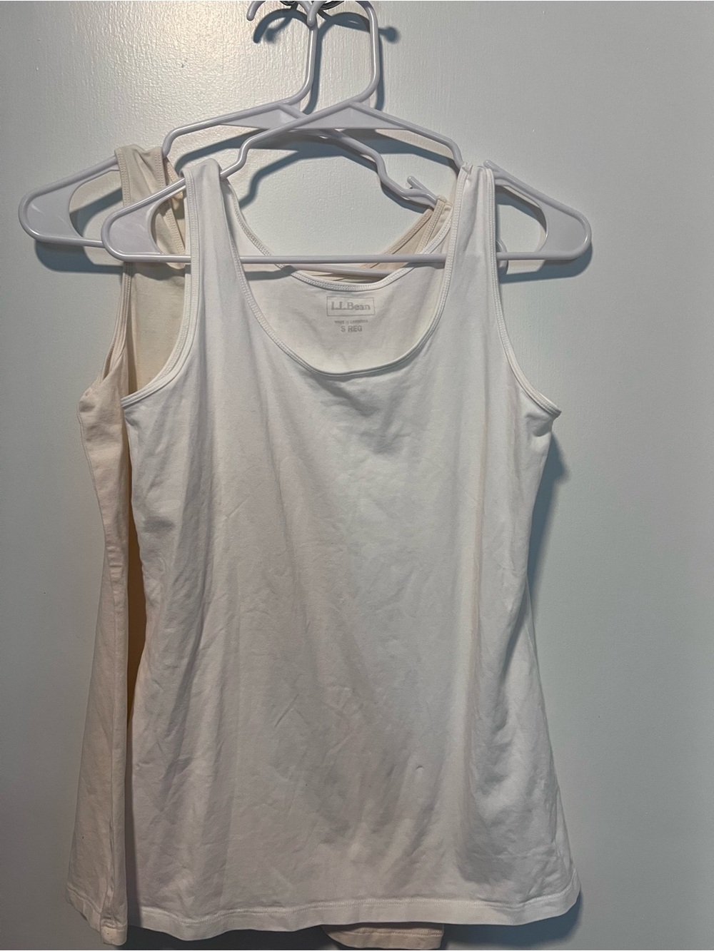 L.L. Bean Women's White Scoop Tank Top